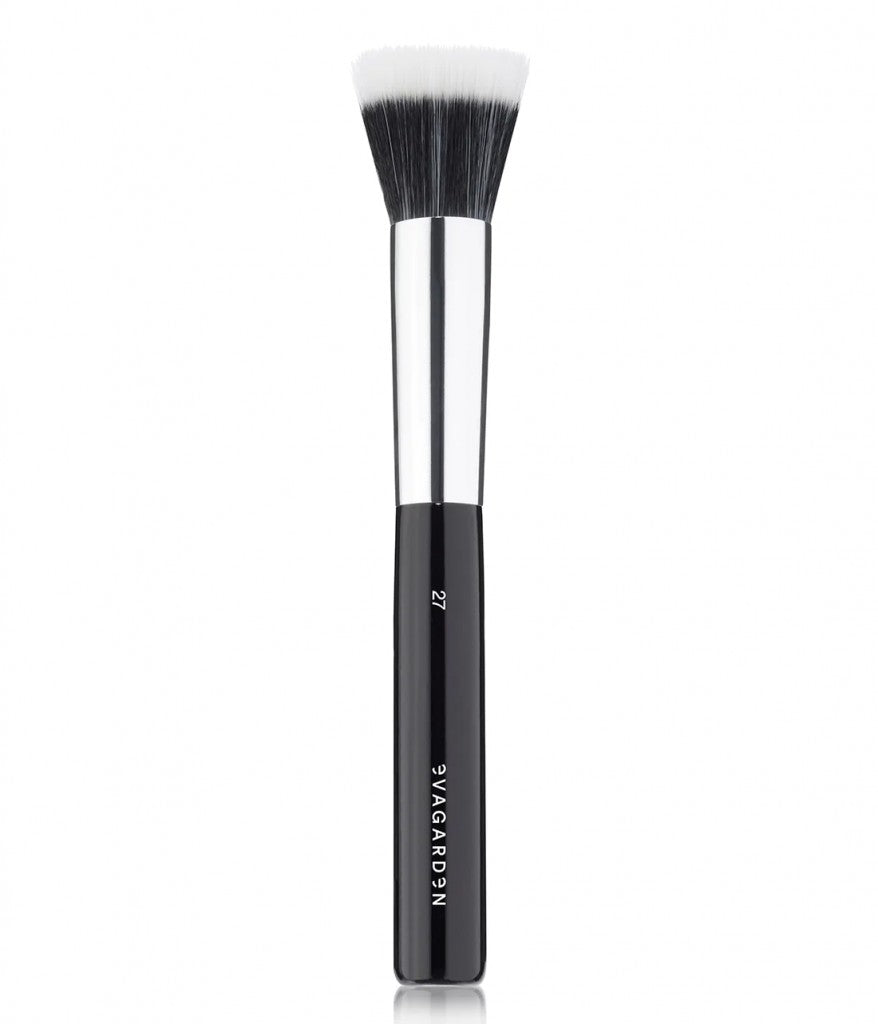 Brush 27 fluid foundation