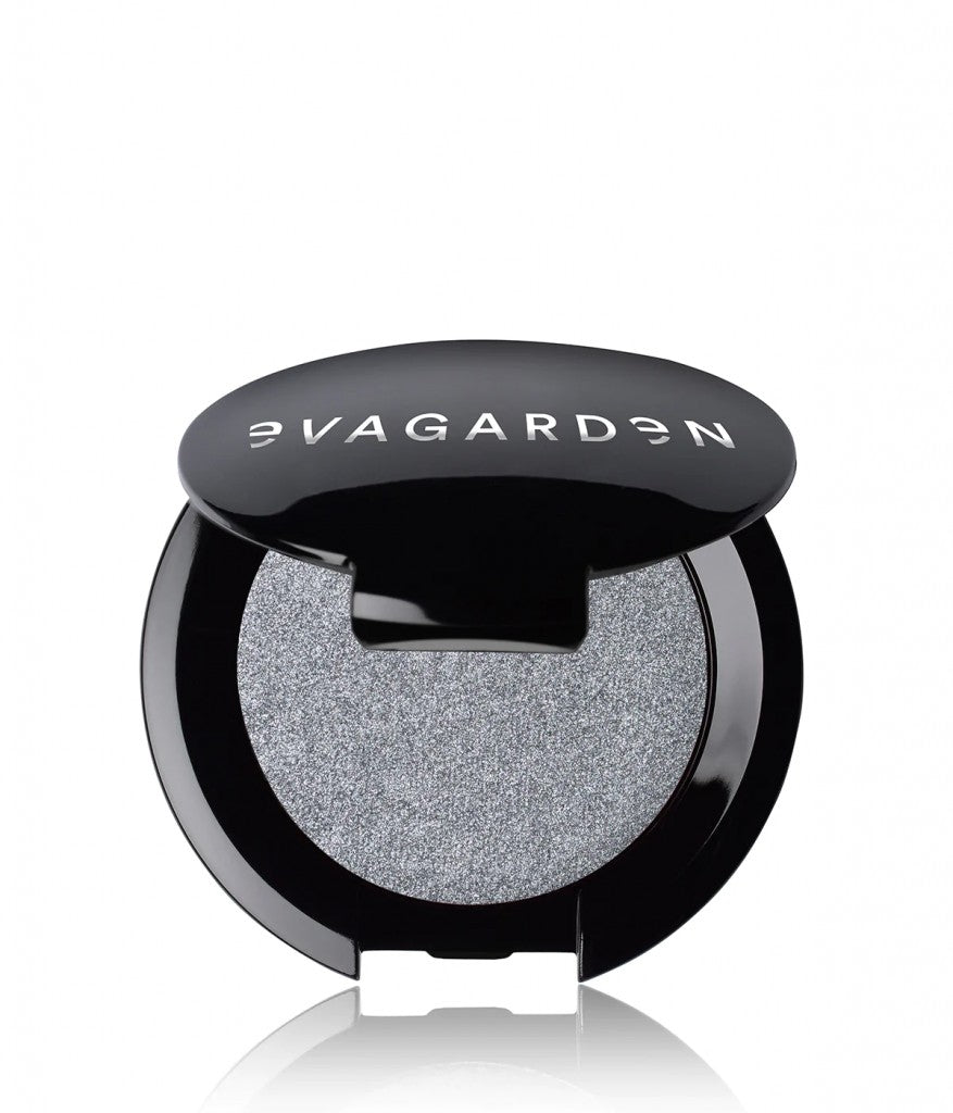 Eye shadow glaring 270