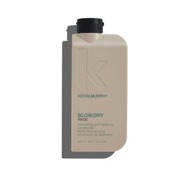 BLOW.DRY.RINSE 250 ml (Een herstellende en voedende conditioner die een beschermende laag vormt tegen kleurverlies en omgevingsstress. De Anti-Breakage technologie voedt en beschermt het haar met extra beschermende voordelen tegen hitte.)